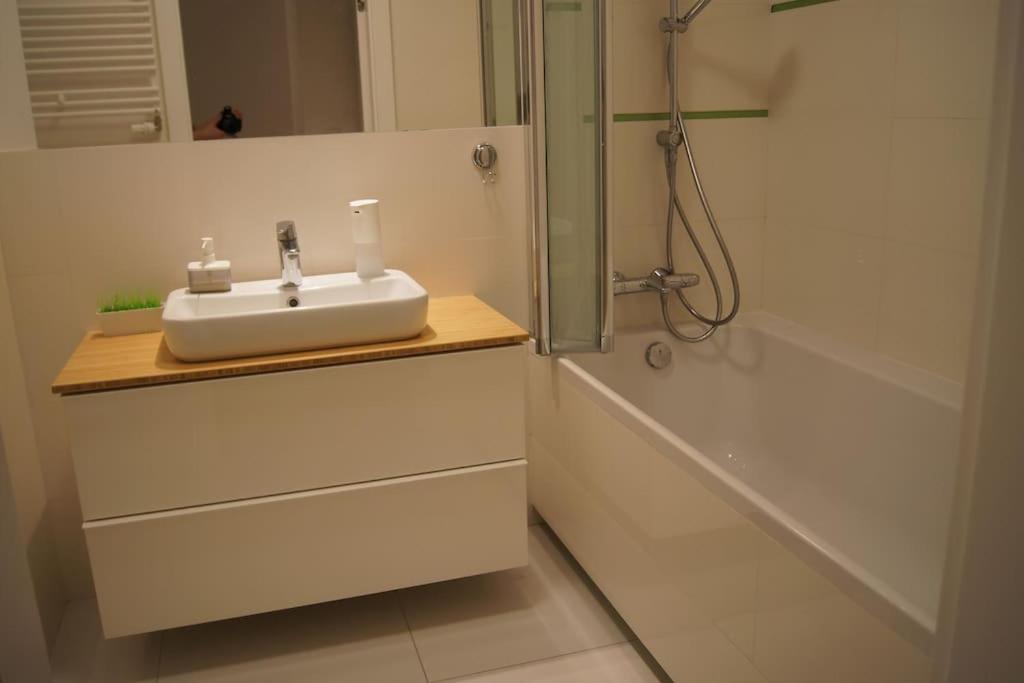 Cichy, Nowoczesny, Komfortowy Przy Galerii Mokotow Apartment Warsaw Ngoại thất bức ảnh