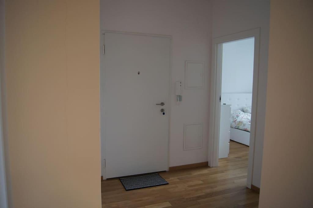 Cichy, Nowoczesny, Komfortowy Przy Galerii Mokotow Apartment Warsaw Ngoại thất bức ảnh
