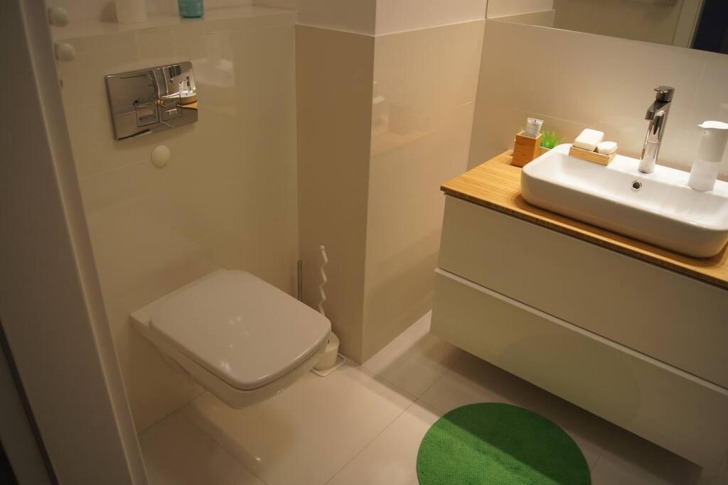 Cichy, Nowoczesny, Komfortowy Przy Galerii Mokotow Apartment Warsaw Ngoại thất bức ảnh